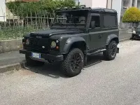 Usata Land Rover Defender 122 CV (89 kW) 1999 Station wagon