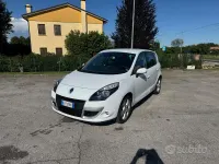 Usata Renault Scenic E-Tech Luxe 110 CV (80 kW) 2011 Bianco Monovolume