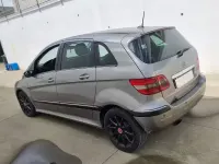 Usata Mercedes B200 140 CV (102 kW) 2007 Grigio Monovolume