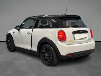 Usata Mini Cooper SE Classic 135 kW (184 CV) 2022 White silver metallizzato Utilitaria