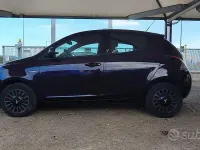 Usata Lancia Ypsilon 69 CV (50 kW) 2015 Rosso Utilitaria