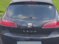 Usata Seat Leon 105 CV (77 kW) 2005 Nero Utilitaria