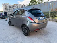 Usata Lancia Ypsilon 95 CV (69 kW) 2018 Grigio Utilitaria