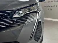 Usata Peugeot 5008 Allure 131 CV (96 kW) 2023 Grigio SUV