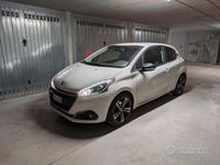 Usata Peugeot 208 2017 Bianco Utilitaria