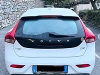 Usata Volvo V40 Business Edition 120 CV (88 kW) 2016 Bianco Berlina