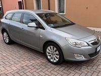 Usata Opel Astra 110 CV (80 kW) 2012 Grigio Station wagon