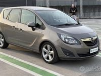 Usata Opel Meriva Cosmo 101 CV (74 kW) 2011 Grigio Monovolume