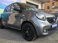 Usado Smart ForFour Passion 90 CV (66 kW) 2019 Gris Utilitario