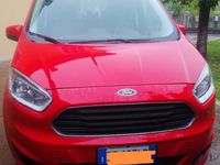 Usata Ford Tourneo Courier 101 CV (74 kW) 2016 Rosso Monovolume