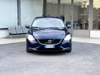 Usata Volvo V40 115 CV (84 kW) 2015 Blu Berlina