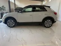 Usata VW T-Roc Life 150 CV (110 kW) 2024 Beige SUV