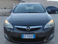 Usata Opel Astra Cosmo 110 CV (80 kW) 2012 Grigio Station wagon