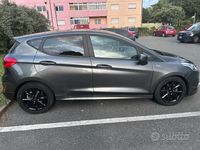 Begagnad Ford Fiesta ST-Line 120 HK (88 kW) 2018 Grå Sedan
