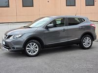 Usata Nissan Qashqai Tekna 131 CV (96 kW) 2017 Grigio SUV