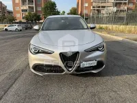 Usata Alfa Romeo Stelvio 160 CV (117 kW) 2021 Grigio SUV