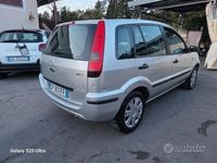 Usata Ford Fusion 70 CV (51 kW) 2004 Utilitaria