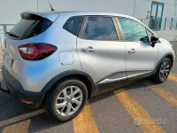 Usata Renault Captur 90 CV (66 kW) 2019 Grigio SUV