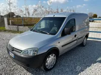 Usata Opel Combo 94 CV (69 kW) 2005 Grigio Monovolume