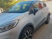 Usata Renault Captur 110 CV (80 kW) 2018 Grigio SUV