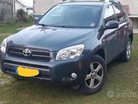 Usata Toyota RAV4 136 CV (100 kW) 2008 Grigio SUV