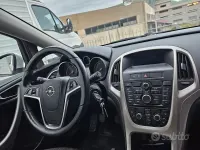 Usata Opel Astra 110 CV (80 kW) 2012 Grigio Berlina