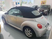 Usata VW New Beetle 102 CV (75 kW) 2003 Grigio Utilitaria