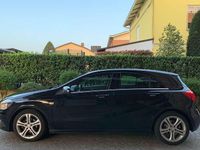 Usata Mercedes A180 109 CV (80 kW) 2012 Nero Utilitaria