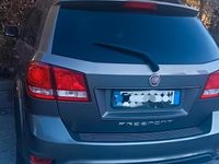 Usata Fiat Freemont 140 CV (102 kW) 2011 Grigio SUV