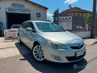 Usata Opel Astra Cosmo 125 CV (91 kW) 2012 Grigio Station wagon
