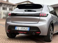 Usata Peugeot 208 GT-line 101 CV (74 kW) 2019 Argento Utilitaria