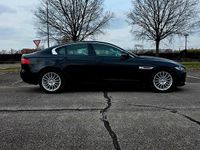 Usata Jaguar XE Prestige 163 CV (119 kW) 2016 Nero Berlina