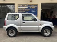 Usata Suzuki Jimny 82 CV (60 kW) 2003 Argento SUV