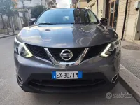 Usata Nissan Qashqai N-Connecta 110 CV (80 kW) 2015 Grigio SUV