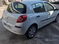 Usata Renault Clio II 68 CV (50 kW) 2008 Bianco Utilitaria