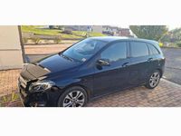 Usata Mercedes B200 136 CV (100 kW) 2018 Nero Monovolume