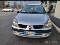 usata Renault Clio 2006 1.2 benzina ok neopatentati