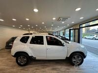 Usata Dacia Duster Lauréate 110 CV (80 kW) 2014 Bianco SUV