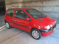Usata Renault Twingo 58 CV (42 kW) 2004 Rosso Utilitaria
