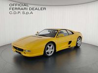 Usata Ferrari F355 381 CV (280 kW) 1998 Giallo Coupé