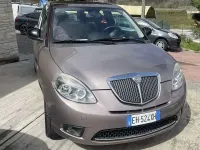 Usata Lancia Ypsilon 80 CV (58 kW) 2011 Viola Utilitaria