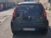 Usata Peugeot 107 68 CV (50 kW) 2011 Nero Utilitaria