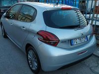 Begagnad Peugeot 208 75 HK (55 kW) 2017 Halvkombi