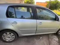 Usata VW Golf IV 105 CV (77 kW) 2004 Berlina