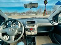 Usata Toyota Aygo 68 CV (50 kW) 2005 Grigio Utilitaria