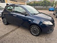 Usata Lancia Ypsilon Gold 69 CV (50 kW) 2020 Blu Utilitaria