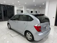 Usata Honda FR-V 125 CV (91 kW) 2005 Grigio Monovolume
