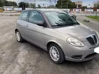 Begagnad Lancia Ypsilon 75 HK (55 kW) 2010 Brun Halvkombi