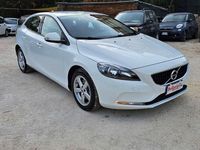 Usata Volvo V40 Business Edition 120 CV (88 kW) 2018 Bianco Station wagon