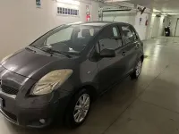 Usata Toyota Yaris Sol 90 CV (66 kW) 2009 Grigio Utilitaria